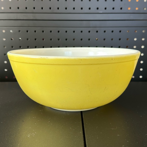 Pyrex | Kitchen | Yellow Vintage Pyrex Mixing Bowl In Yellow Color From ...